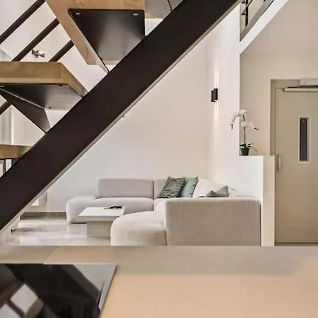 Apartment Schitterende Loft Met Jacuzzi En Sauna In