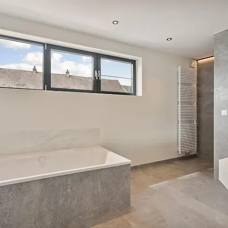 Apartamento Schitterende Loft Met Jacuzzi En Sauna In *